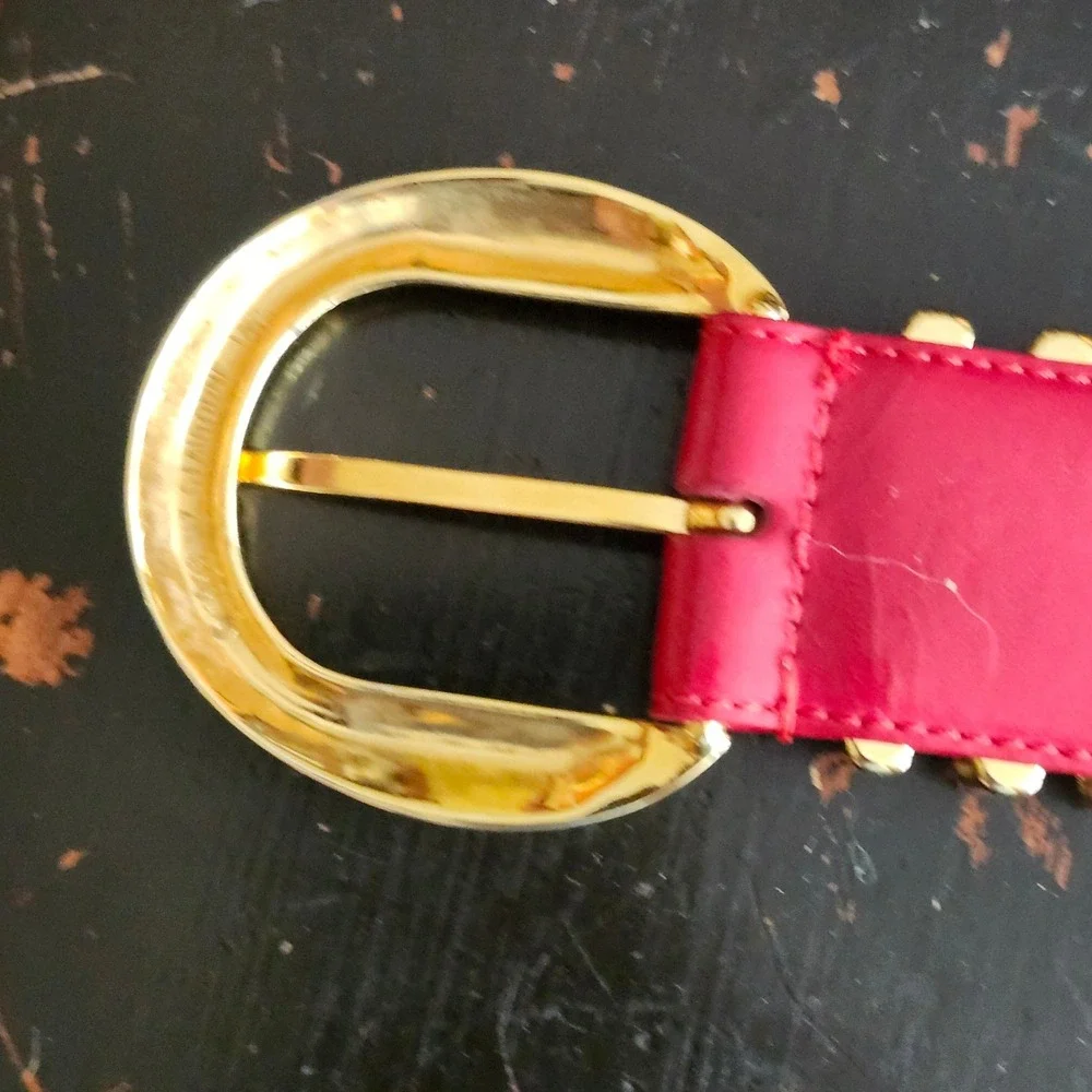 Liz Claiborne Belt Womens Medium Red Gold Buckle Genuine Bonded Leather Vintage